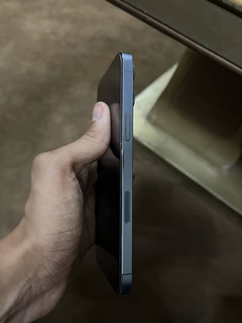 Apple iPhone 13 Pro Max 5