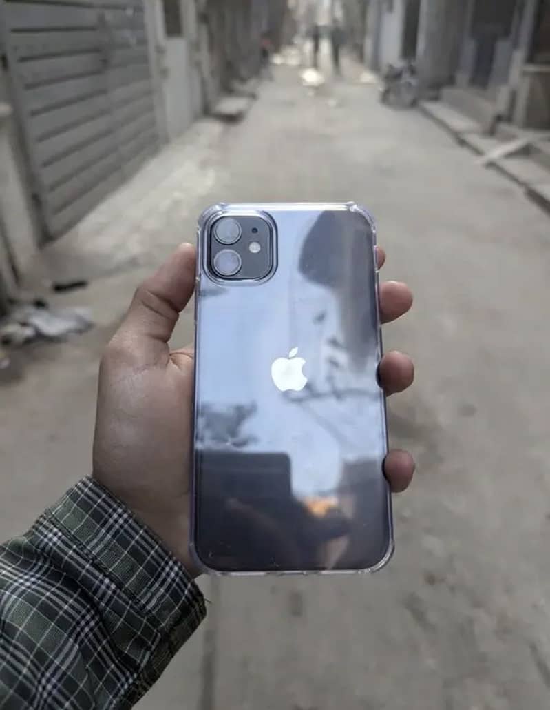 Apple iPhone 11 0