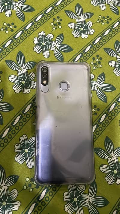Infinix Hot 8 Lite