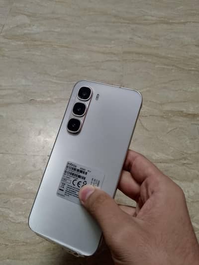 Hot 60 pro Pta approved. A one condition all accessories are Avliable.