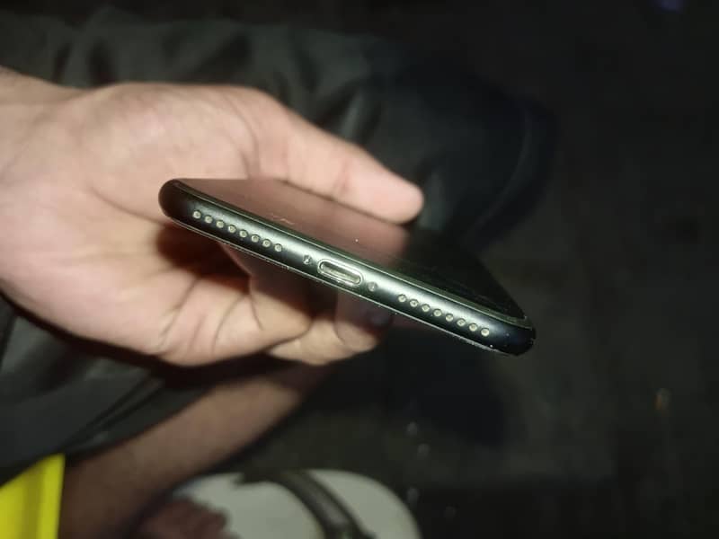 Apple iPhone 7 Plus 1