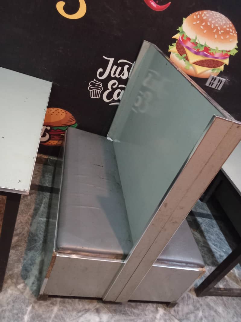 Table for Restaurant 1