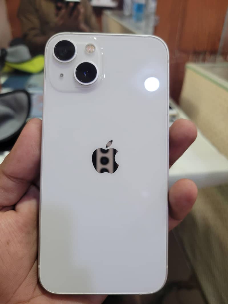 Apple iPhone 13 2
