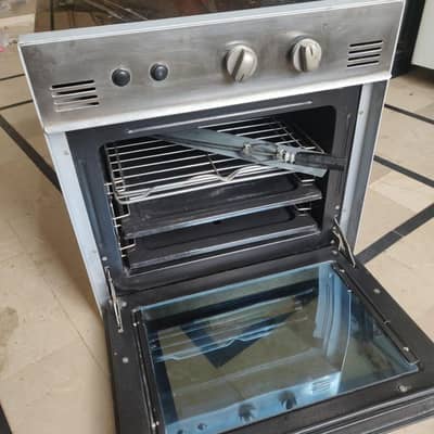 Gas oven