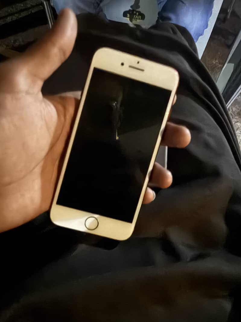 Apple iPhone 7 4