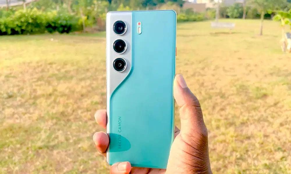 Tecno CAMON 40 Pro 0