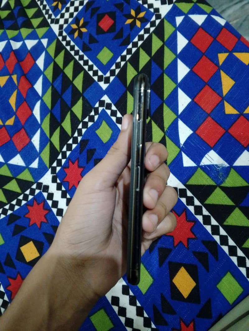 Apple iPhone X 2