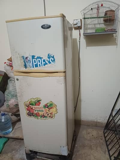 Dawlance mid size Fridge For Sale