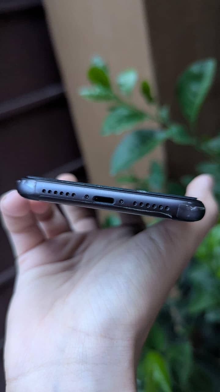 Apple iPhone 11 1