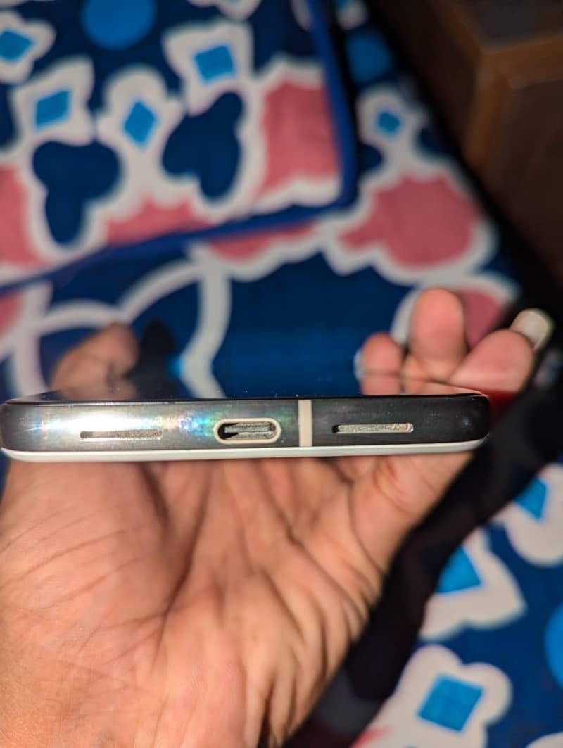 Google Pixel 8 Pro 5