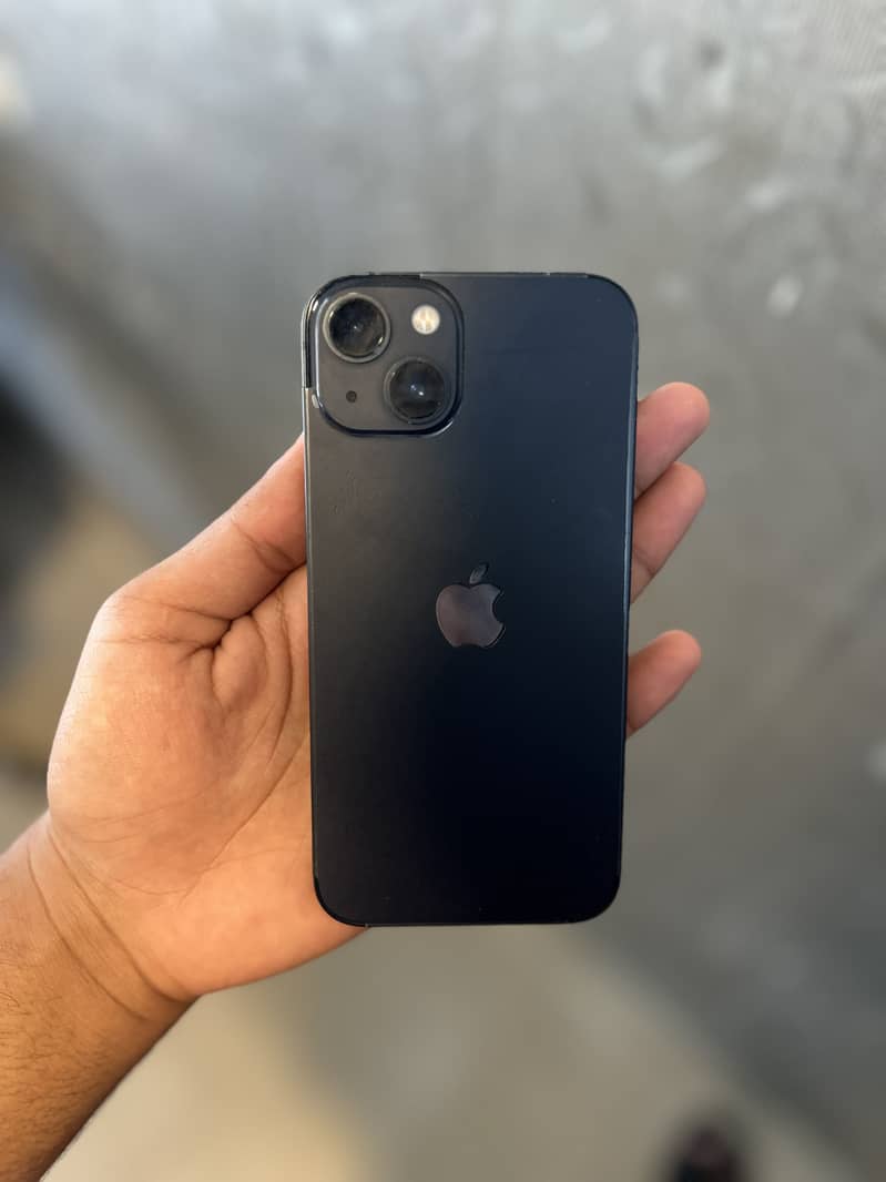 Apple iPhone 13 3