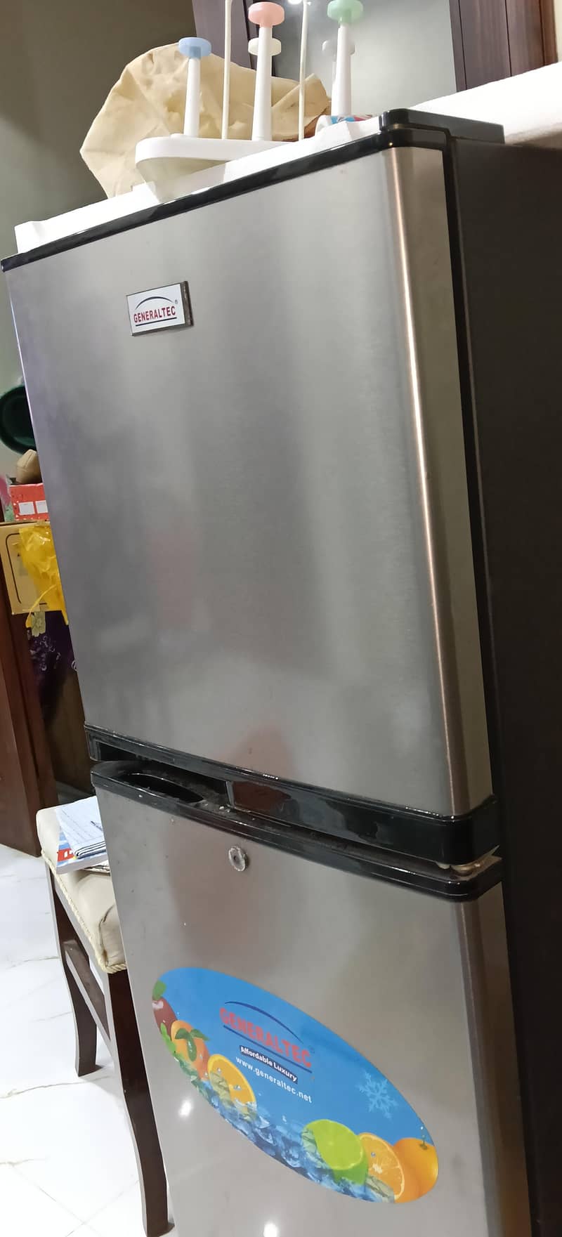 Generaltec Refrigerator 2