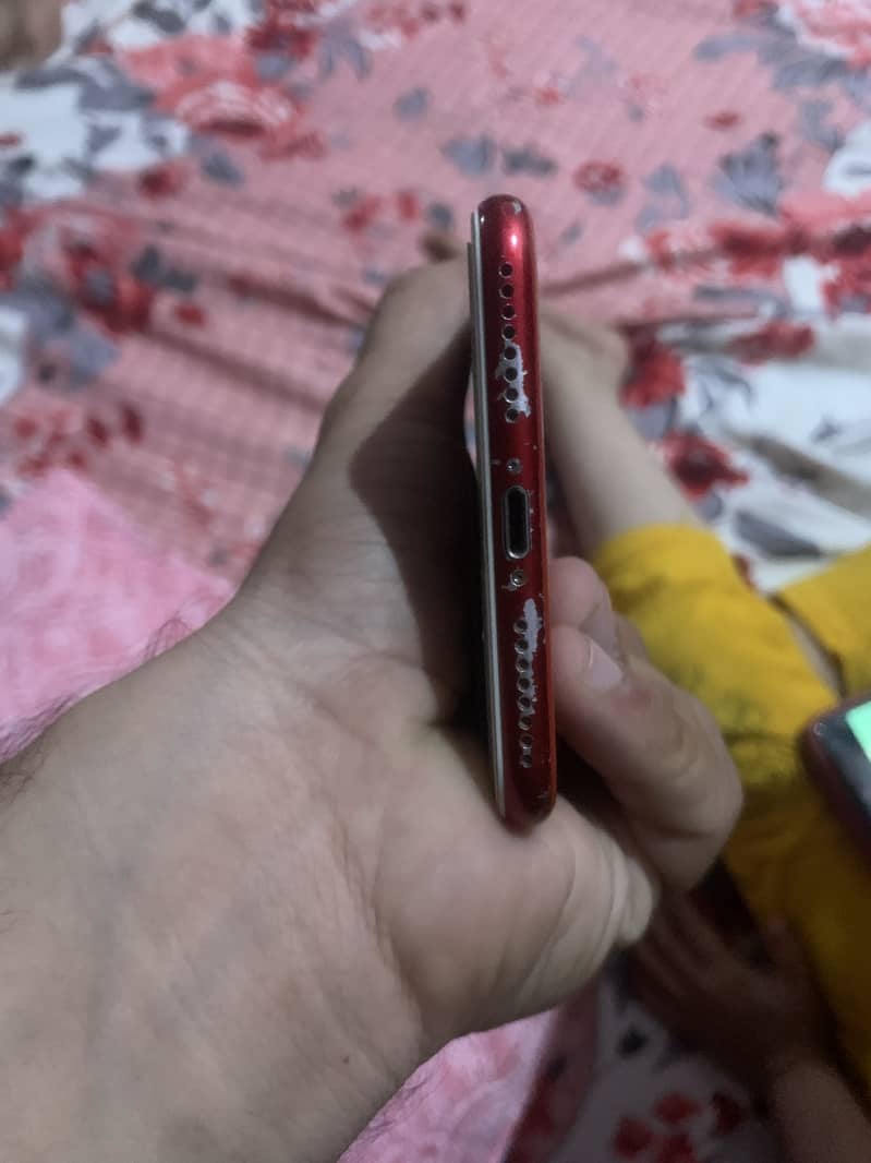 Apple iPhone 7 Plus 1