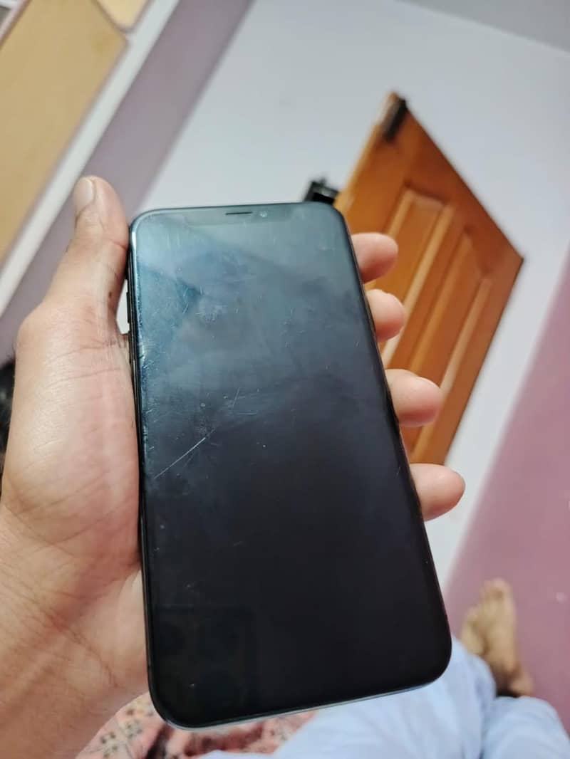 Apple iPhone X 0