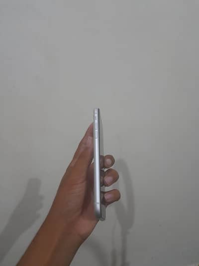 iPhone XR JV 64GB – Excellent Condition 