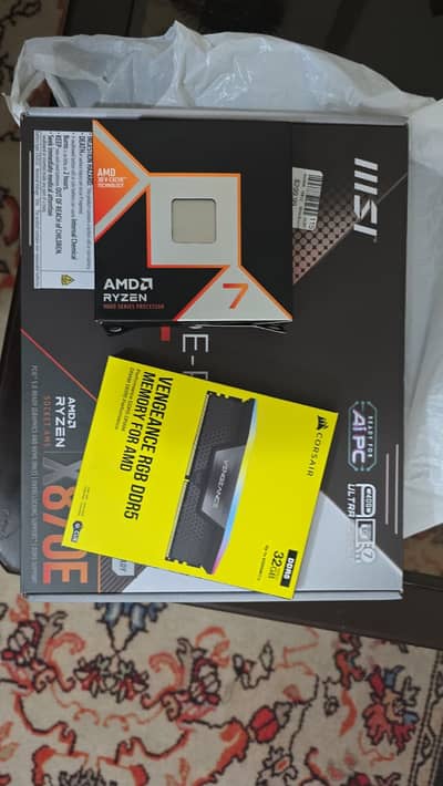 AMD Ryzen 7 9850X3D + MSI PRO X870E-P WIFI +Corsair Vengeance RGB 32GB