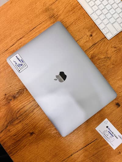 MacBook Pro 2017 13” inch
