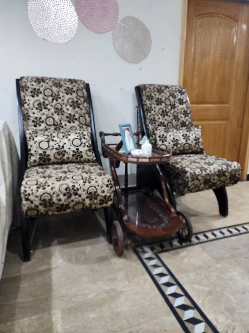 easy chairs 0
