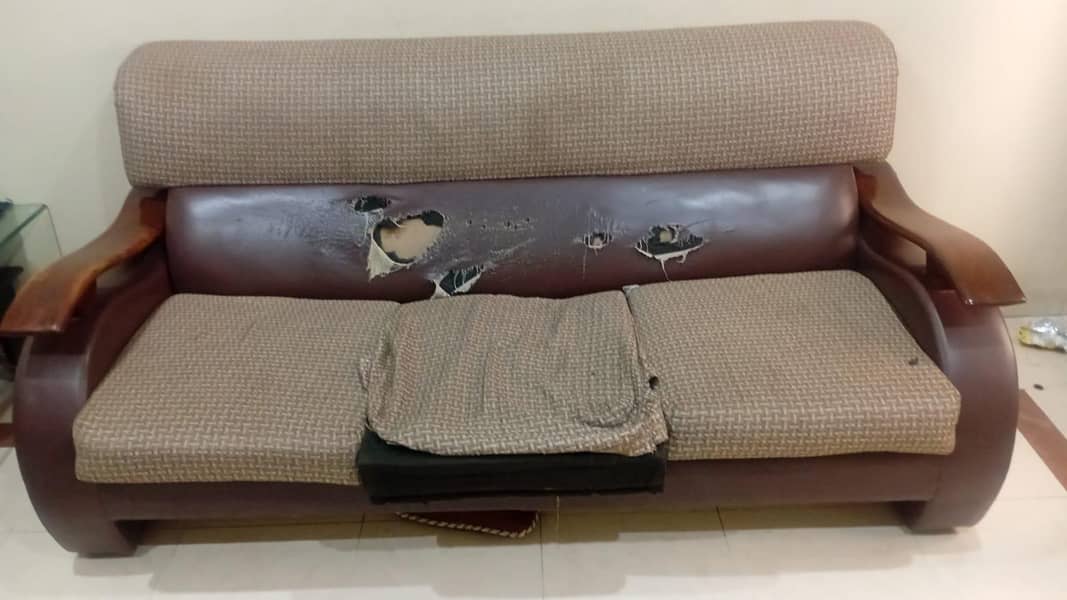 sofa riparing 2