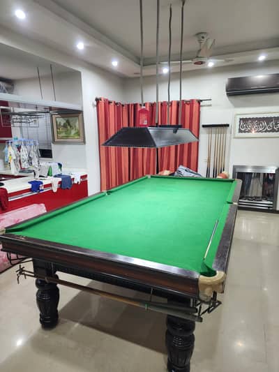Marble Base Home-Size Snooker Table