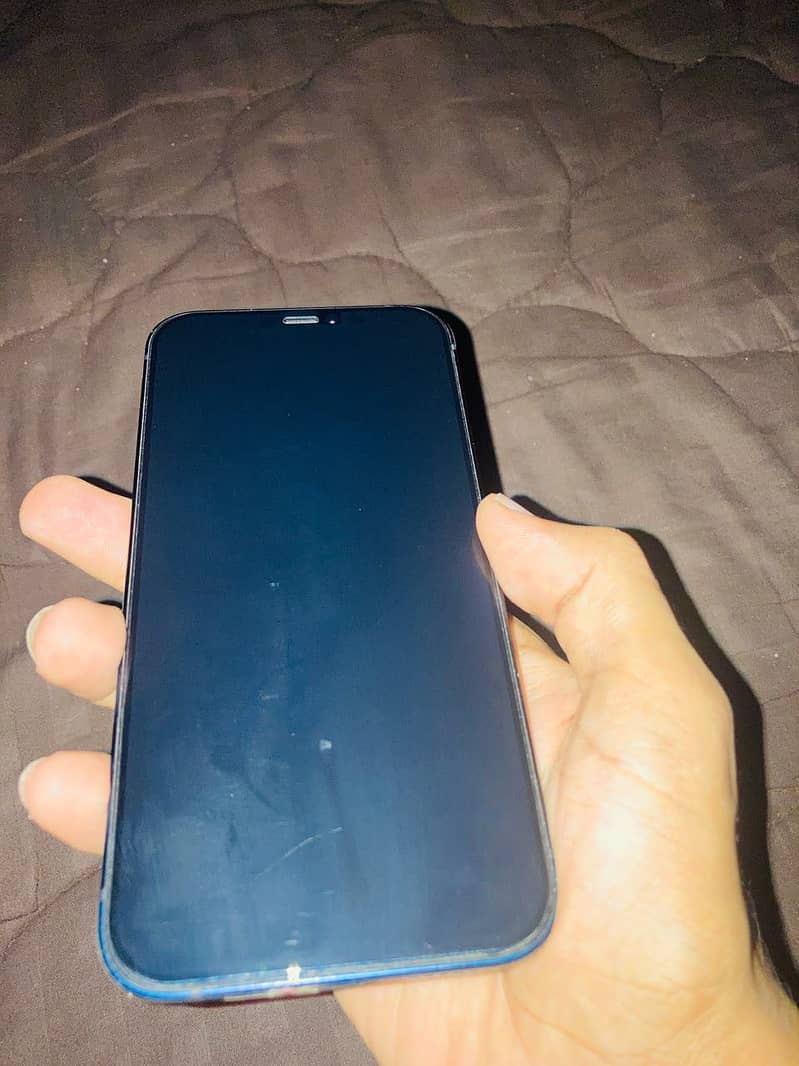 Apple iPhone 12 0