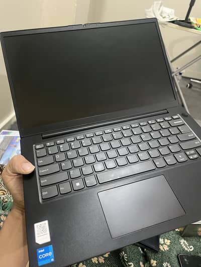 Lenovo V14 G3 PM laptop 2023
