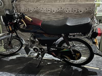 cd 70 2025/26 model ha new condition mein ha