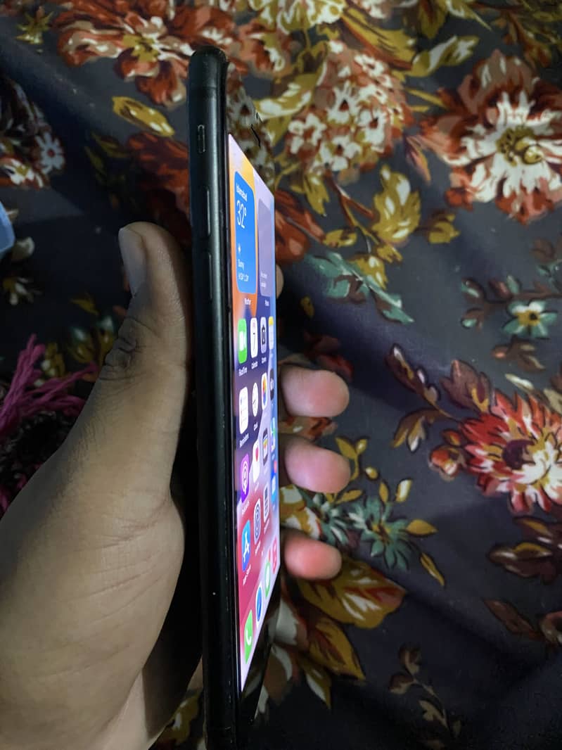 Apple iPhone 7 Plus 1