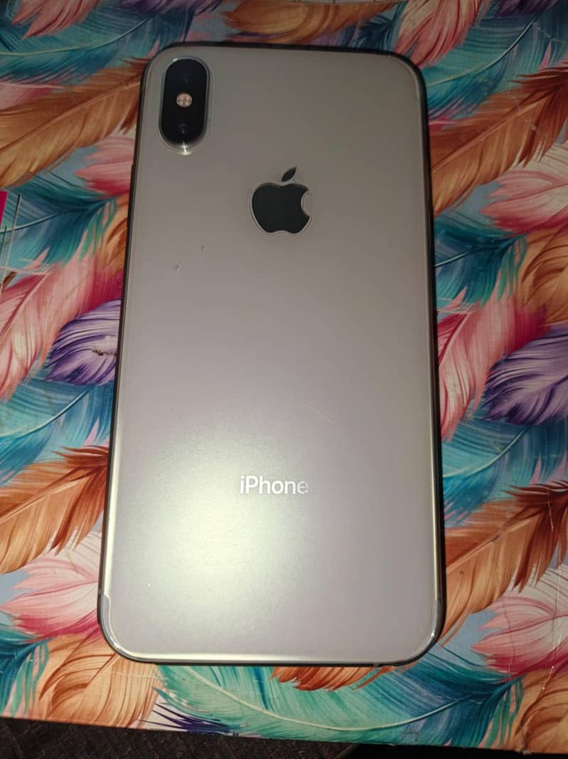iPhone xs 1