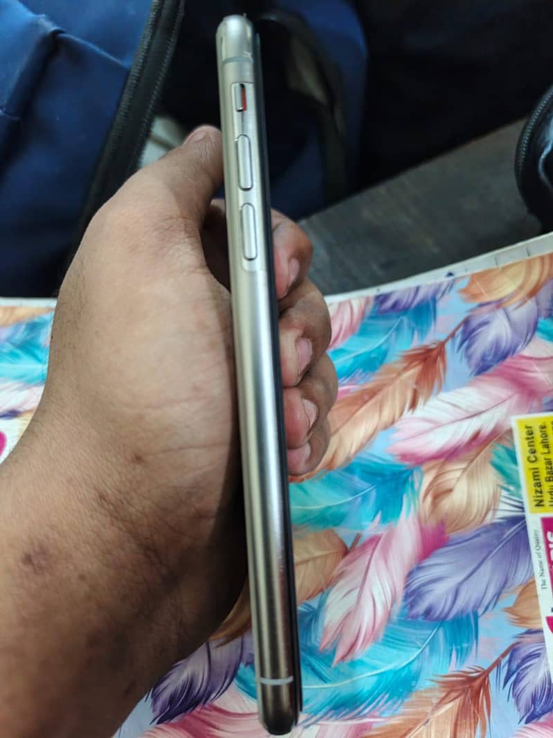 iPhone xs 4
