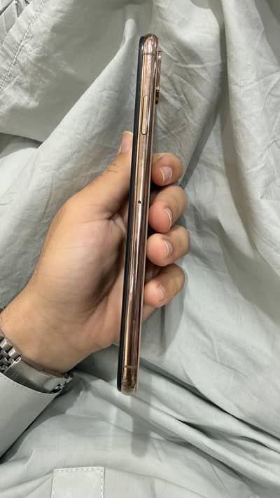 iPhone XS Max 256GB Gold - Dual Physical SIM - Official PTA Approved