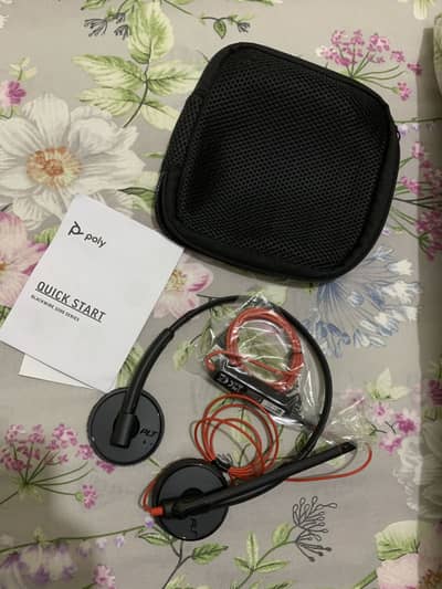 PLT Headphone | Noise Cancelling Mic | USB | Excellent Condition