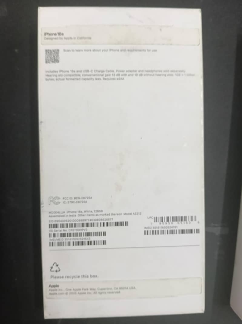 Apple iPhone 16e 1