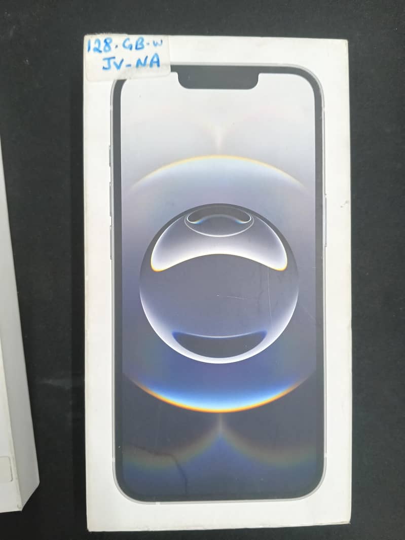 Apple iPhone 16e 2