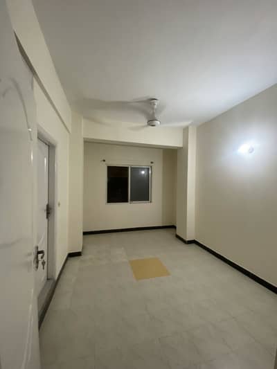Single Room Available in 3BHK