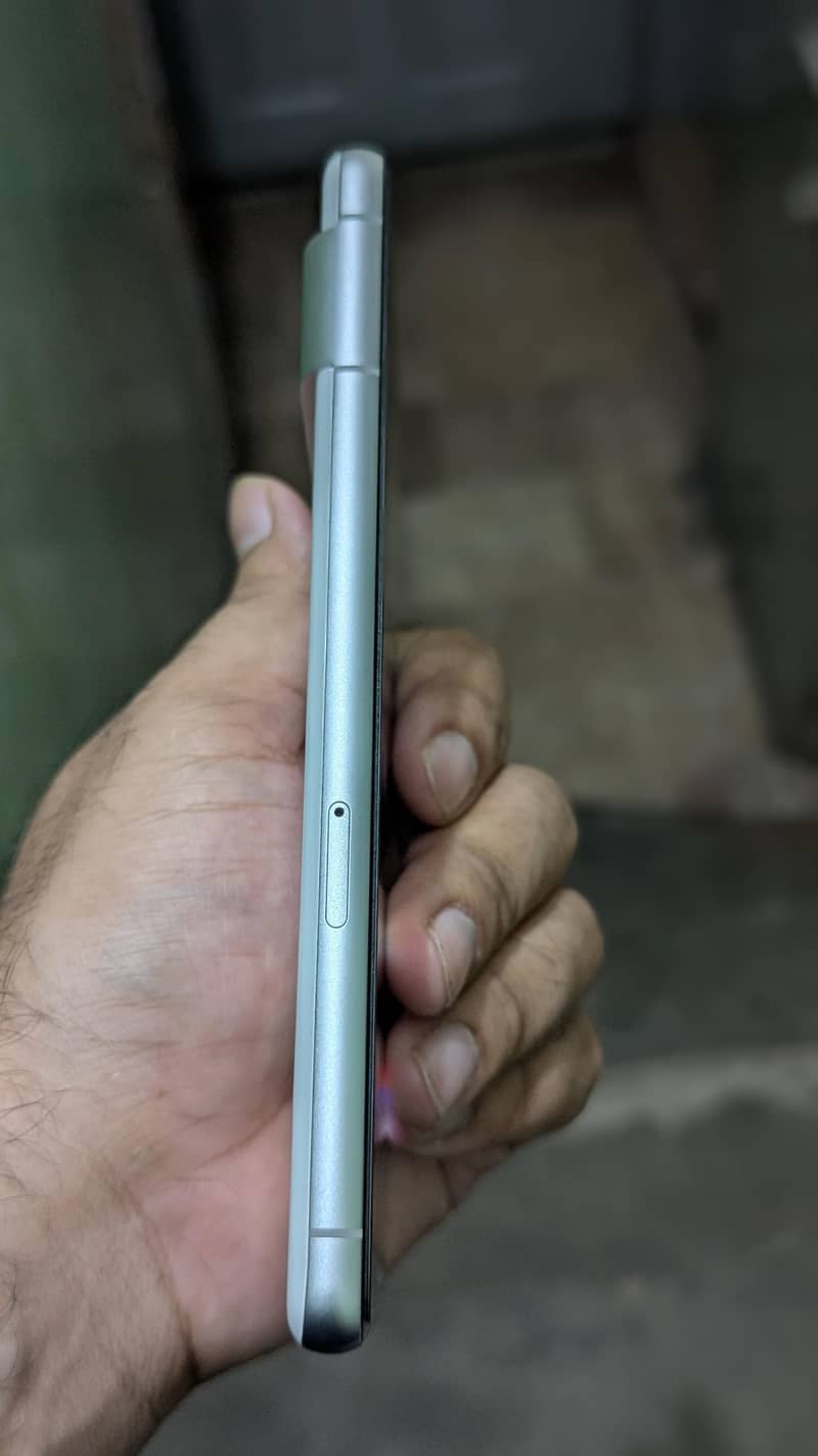 Google Pixel 7 3