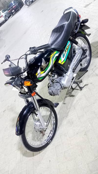 Honda CD-70 2023 model Karachi num 1st owner Genuine condition