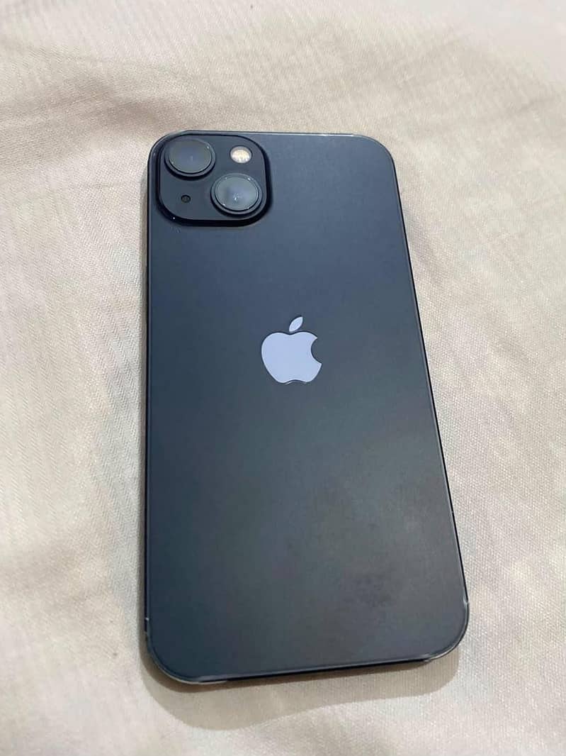 iPhone 13 3