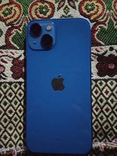 Apple iPhone 13