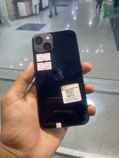 Apple iPhone 13