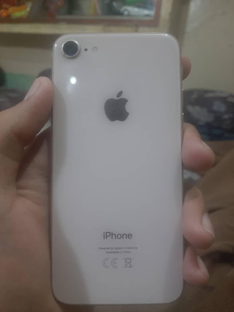Apple iPhone 8 1