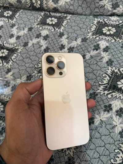 Apple iPhone 16 Pro Max