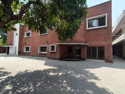 BEST FOR SCHOOL COLLEGE 4 KANAL COMMERCIAL BUILDING FOR RENT GULBERG GARDEN TOWN MOLDEL TOWN SHADMAN LAHORE