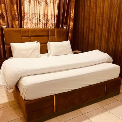 HOTEL TWENTY ONE
