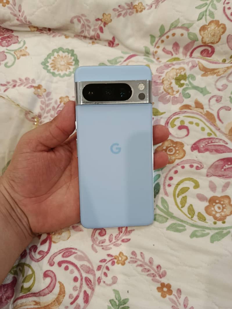 Google Pixel 8 0