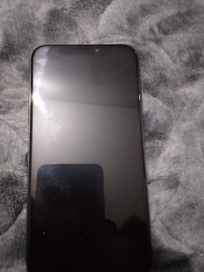 Apple iPhone X 4