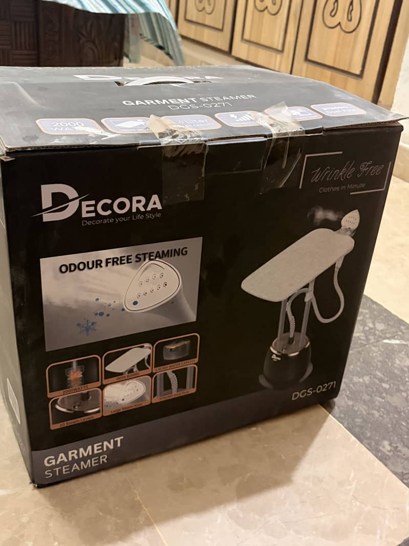 DeCora streamer 2