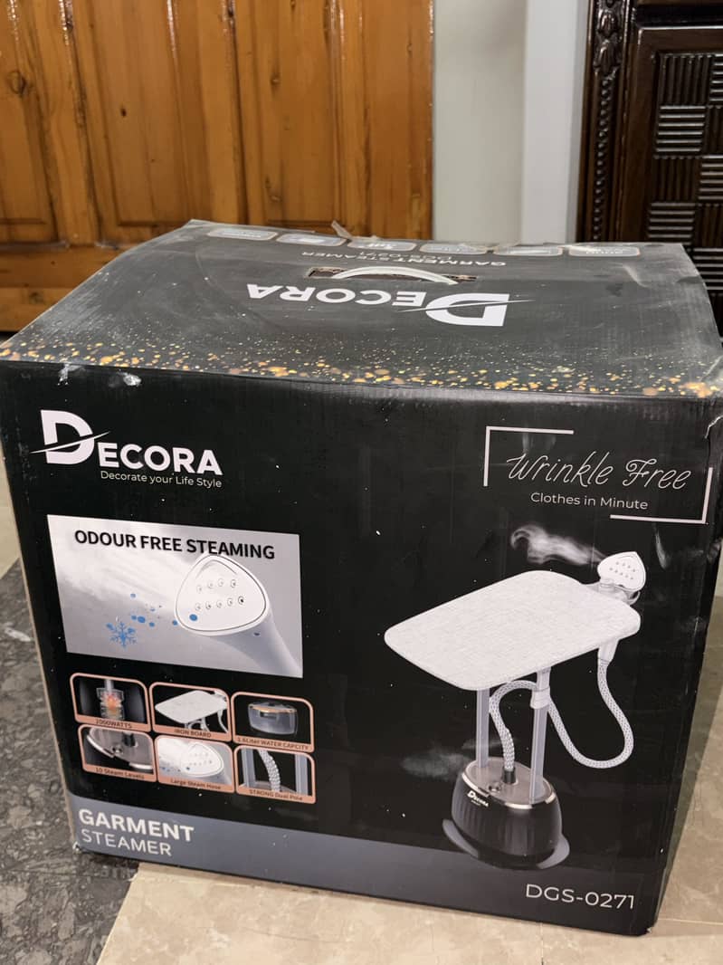 DeCora streamer 3