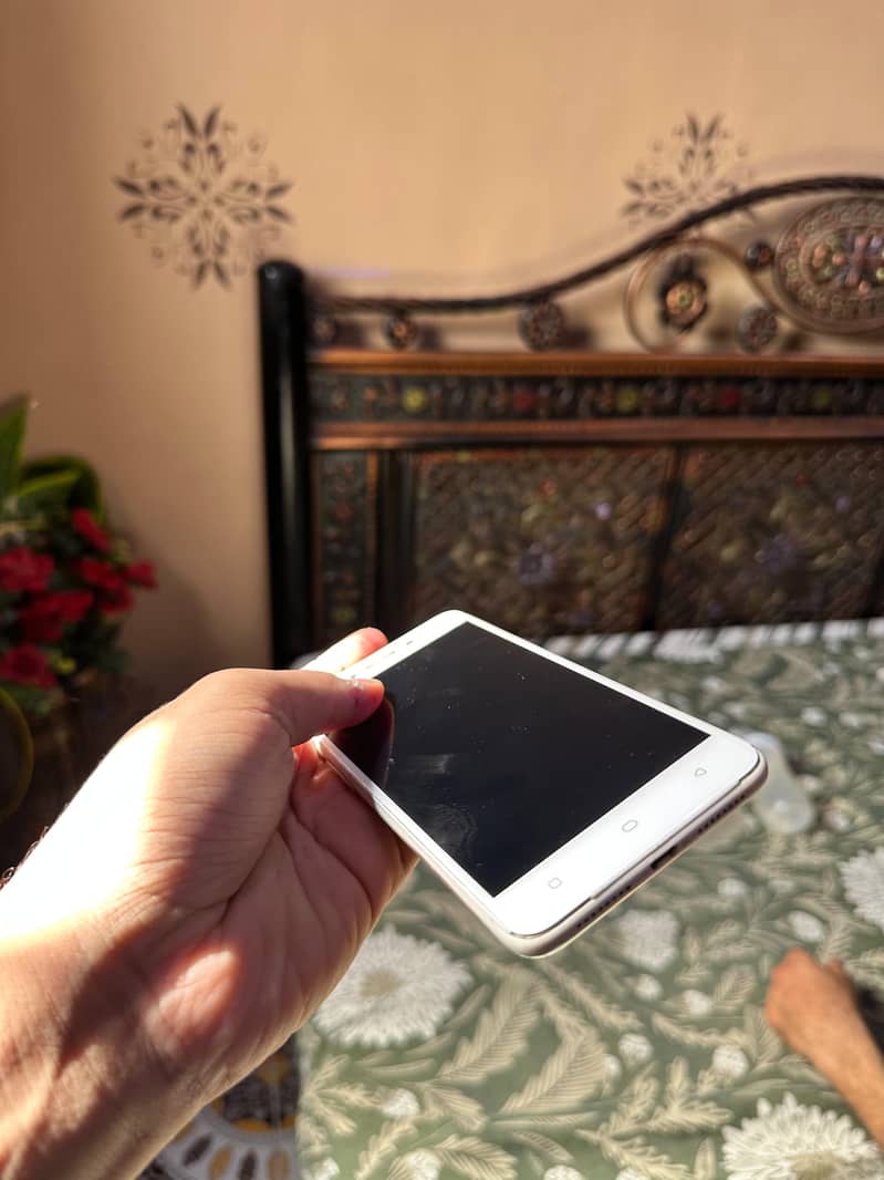OPPO A37f 2
