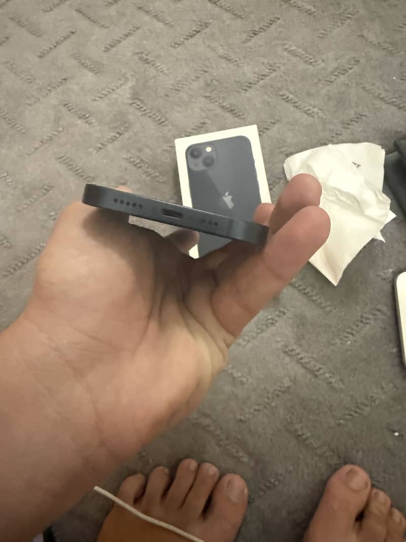 Iphone 13 4